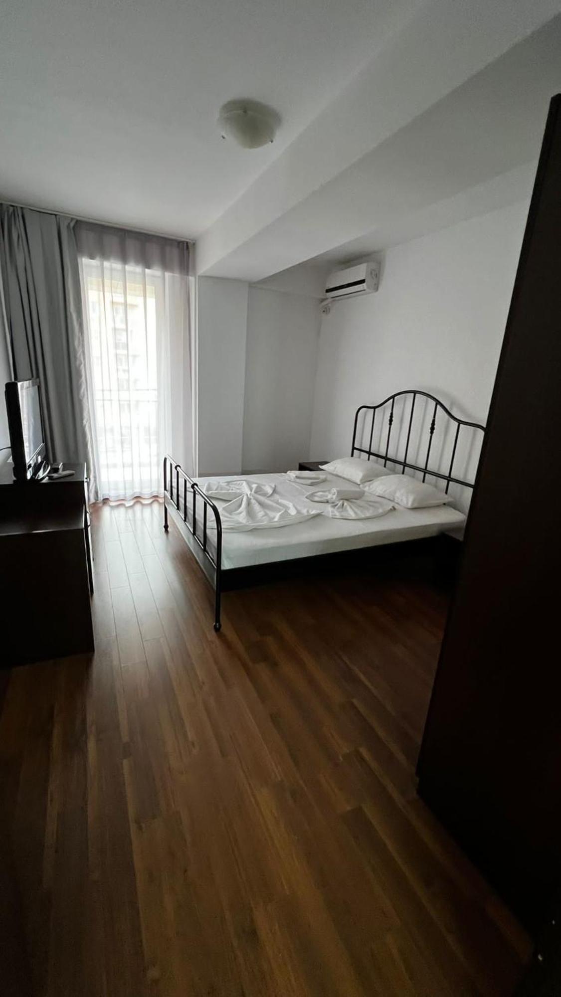 Summerland Apartmants Mamaia Nord Apartment Ngoại thất bức ảnh