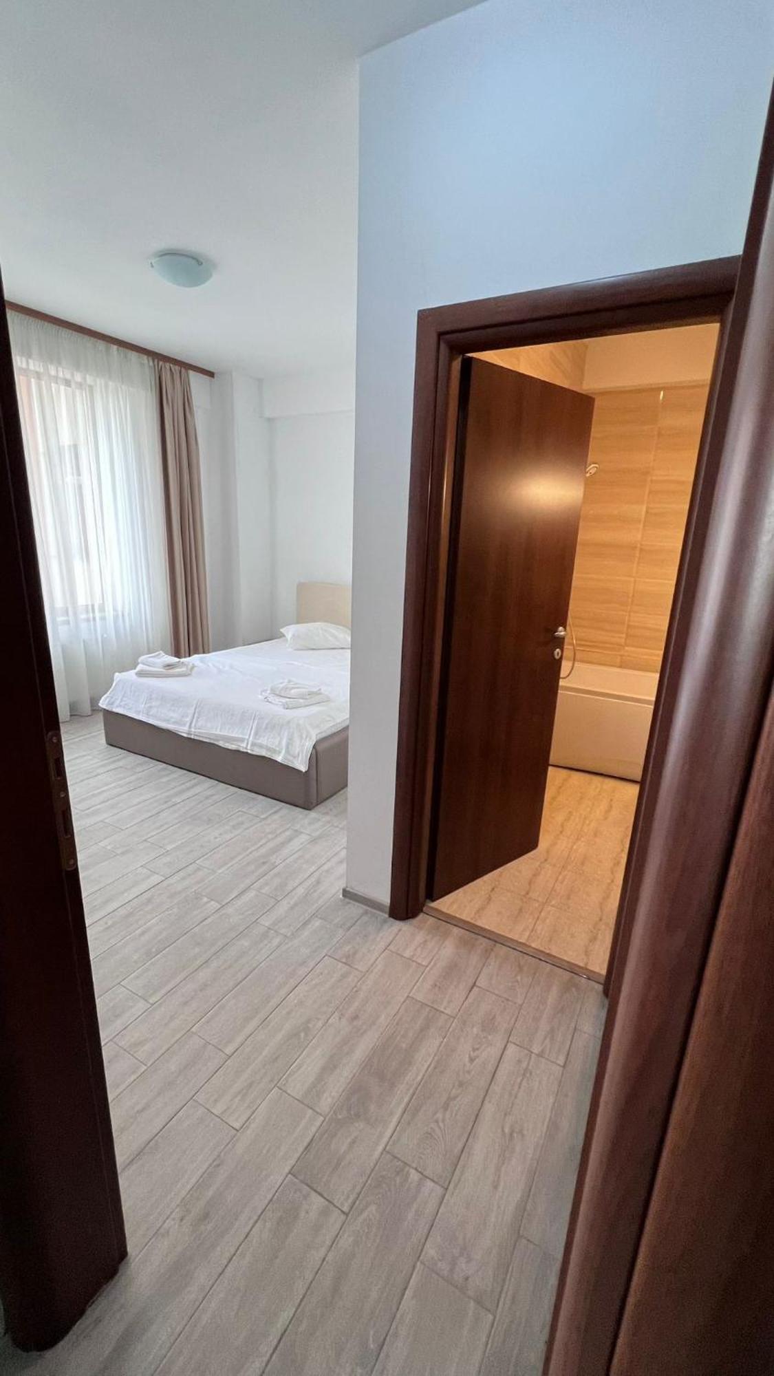 Summerland Apartmants Mamaia Nord Apartment Ngoại thất bức ảnh